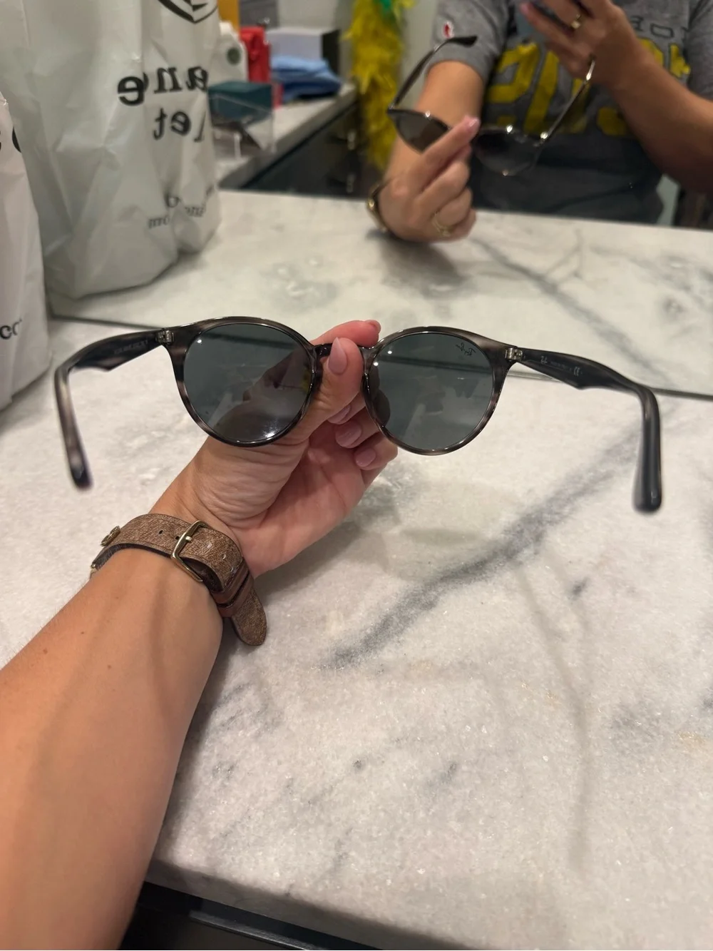 Ray-Ban iconic ray